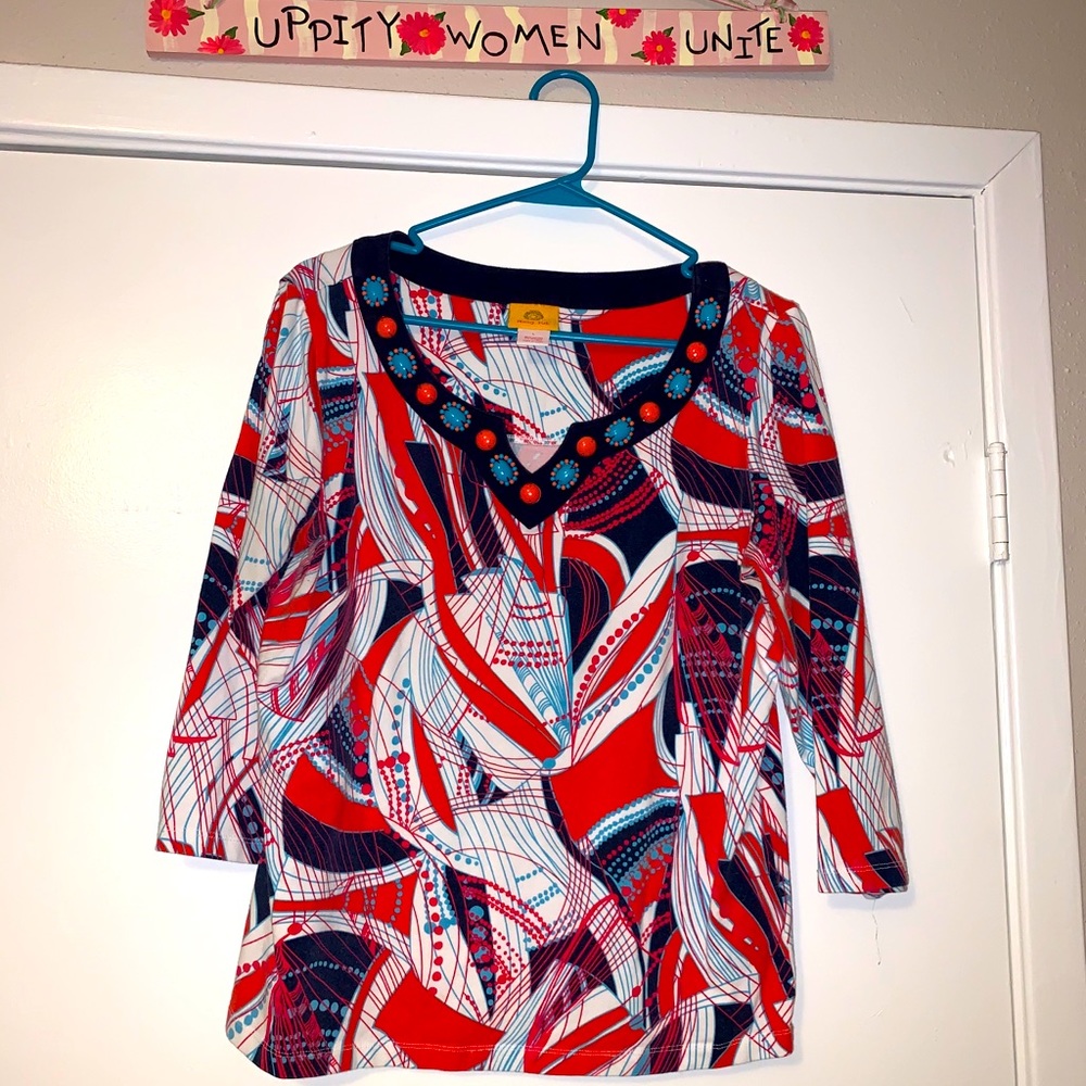 Head turning blouse!